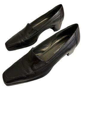 Roberto Capucci Black Squared Toe Leather loafer/herels- Made in Italy. Size 8.5